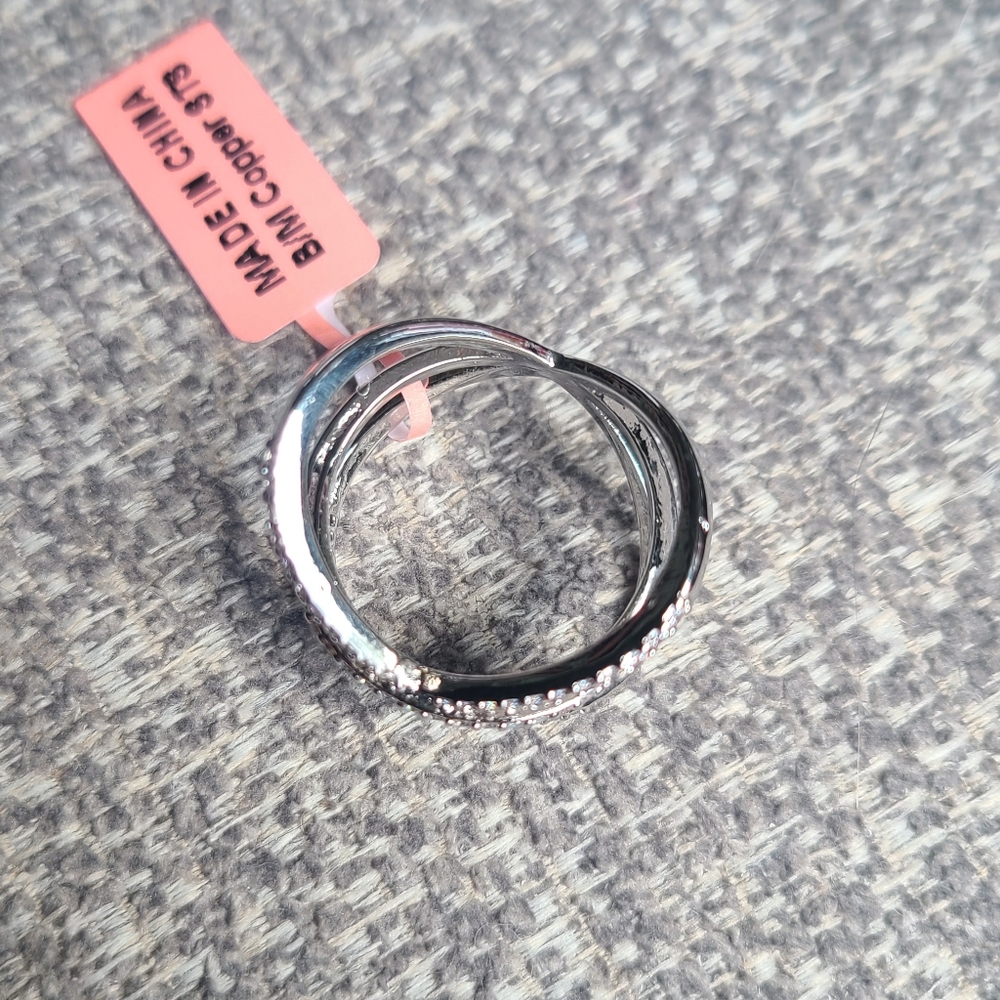3/$10 Simulation Diamond Stone Ring - Picture 3 of 3